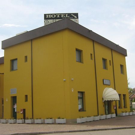 Hostiliae Ciminiera Hotel Ostiglia Exterior foto